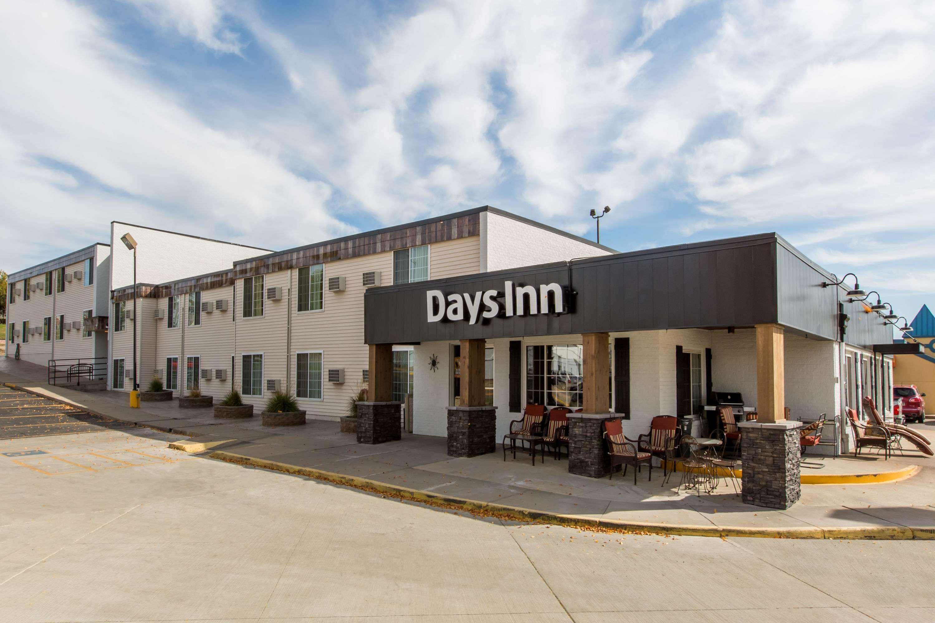 Days Inn By Wyndham Pierre Zewnętrze zdjęcie